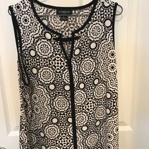 Brand new never worn Liz Claiborne tank